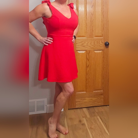 Altar'd State Deep V Tie Top Dress Size Medium - Picture 3 of 9